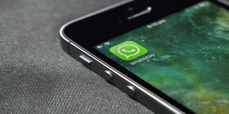 New Picture-In-Picture Mode May Soon Come to WhatsApp image